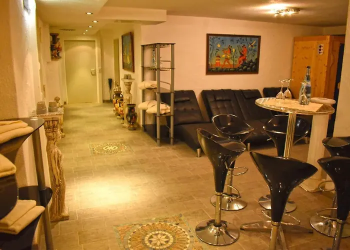 Hotel Und Restaurant Nehrener Hof