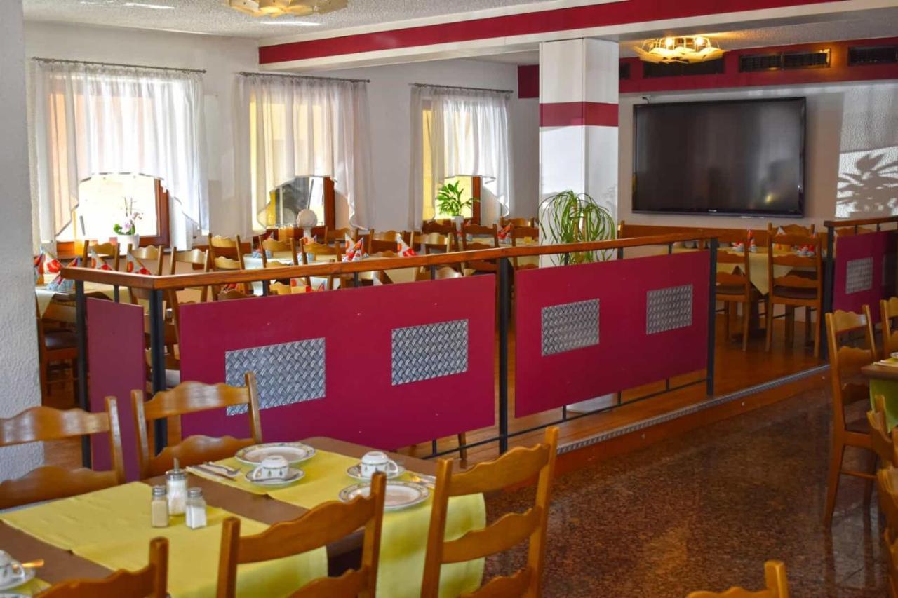 Nehrener Hof Отель 3*