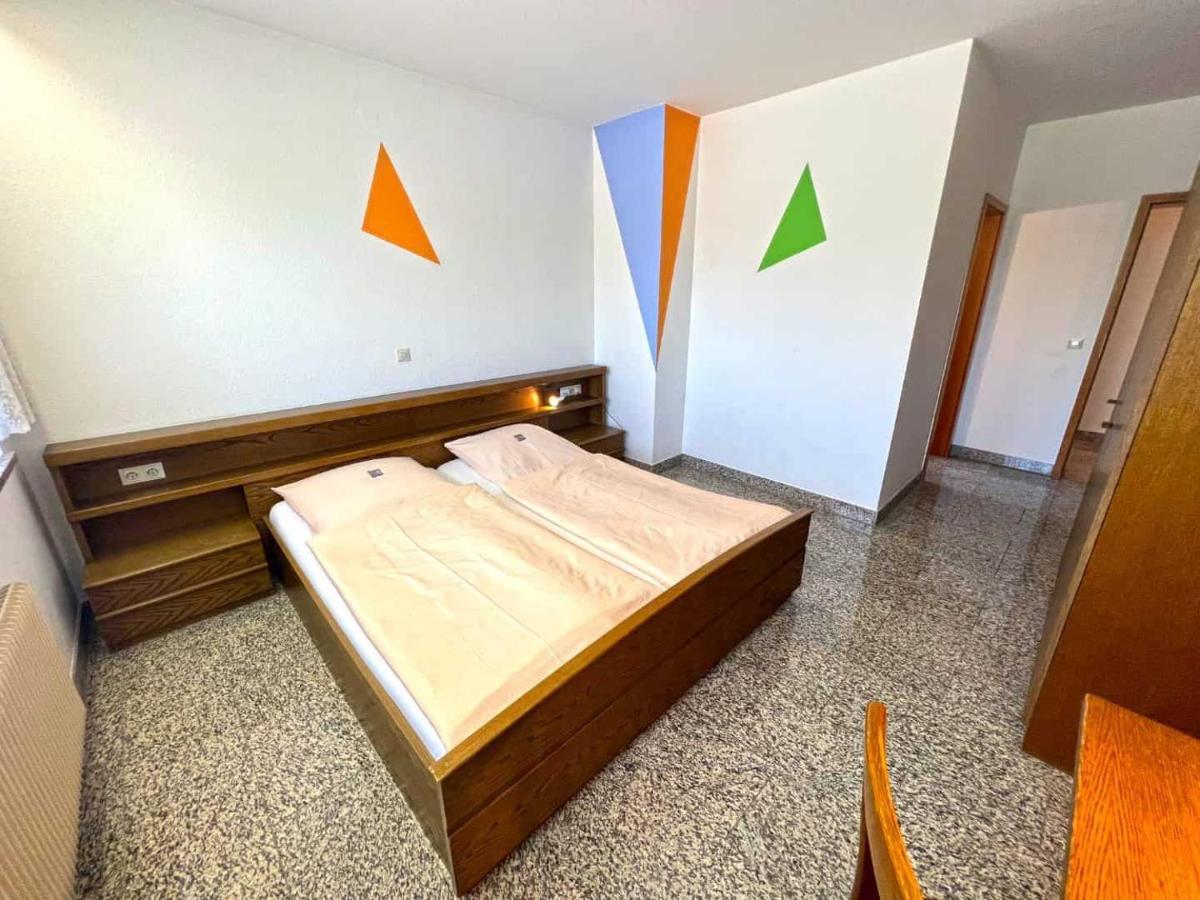 Nehrener Hof 3*