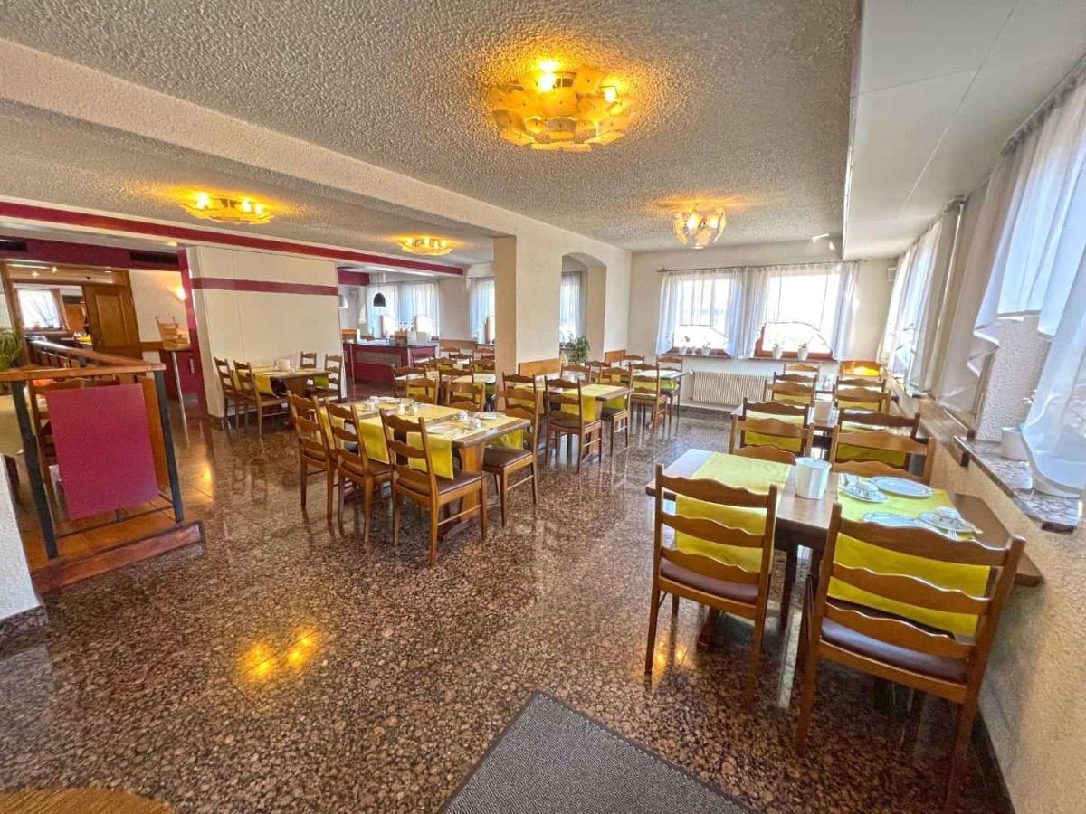 Nehrener Hof Отель